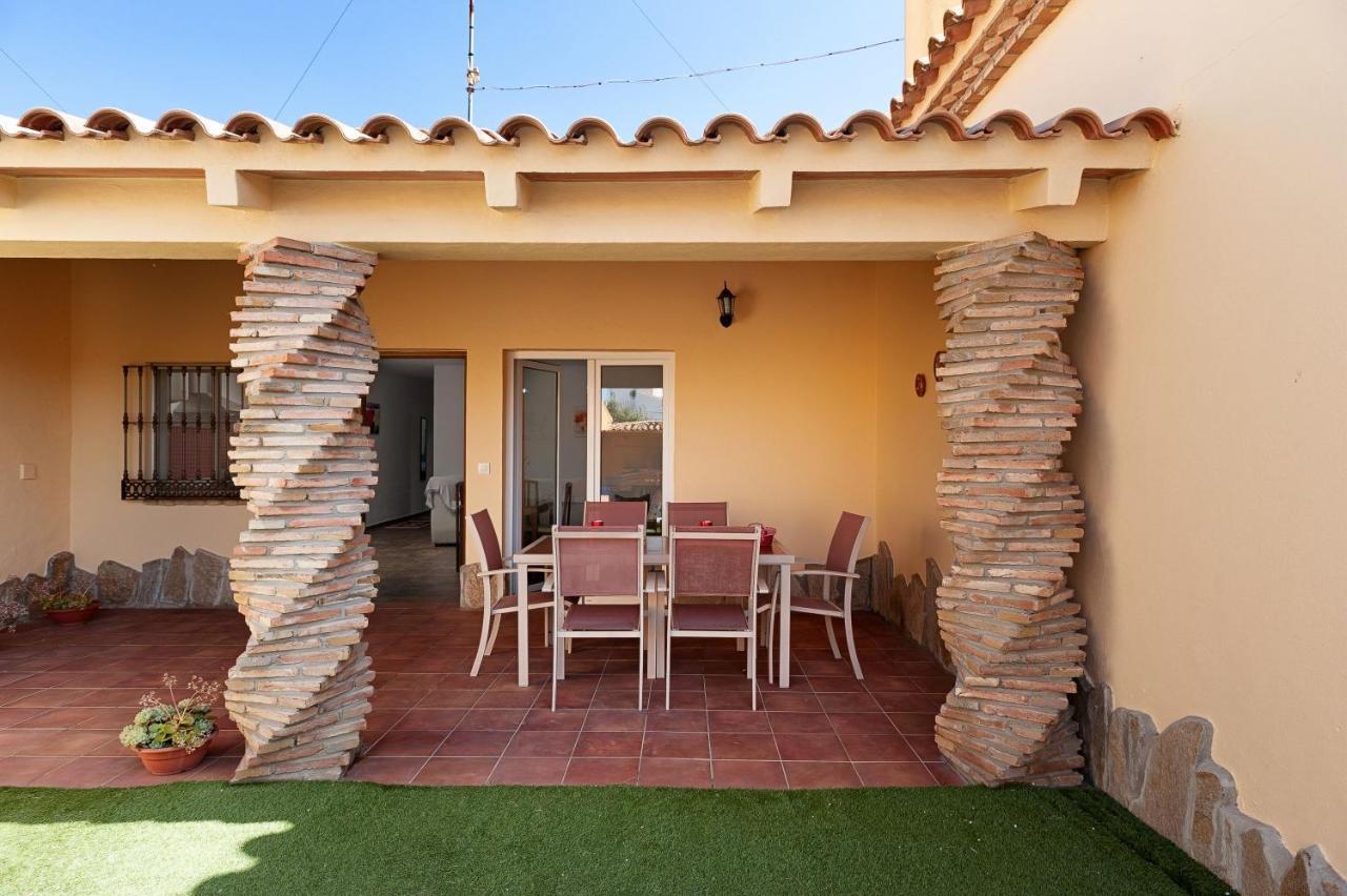 Chalet Rocio - Solo Familias Conil De La Frontera Εξωτερικό φωτογραφία